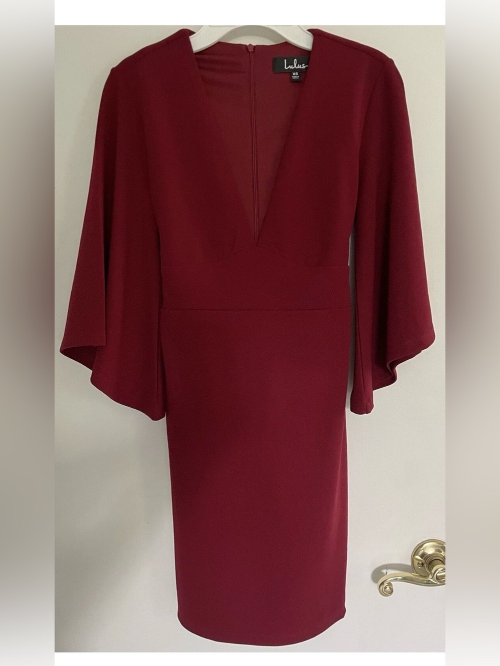 Lulu's Burgundy V-Neck Cocktail Dress with Draped Long Sleeves